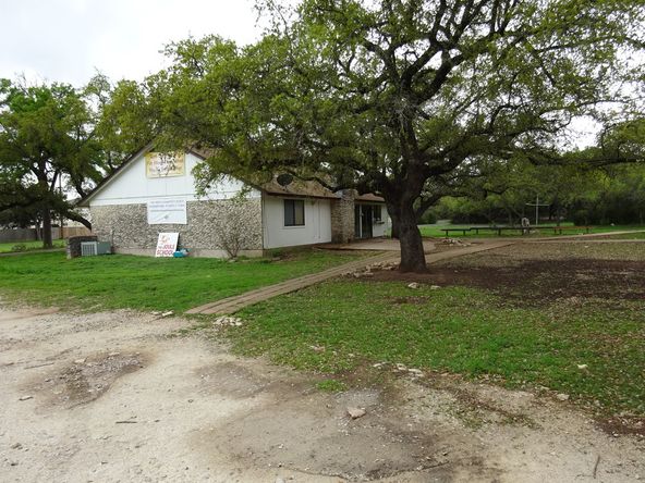 Office For Lease: 1901 W New Hope Dr, Cedar Park, TX 78613